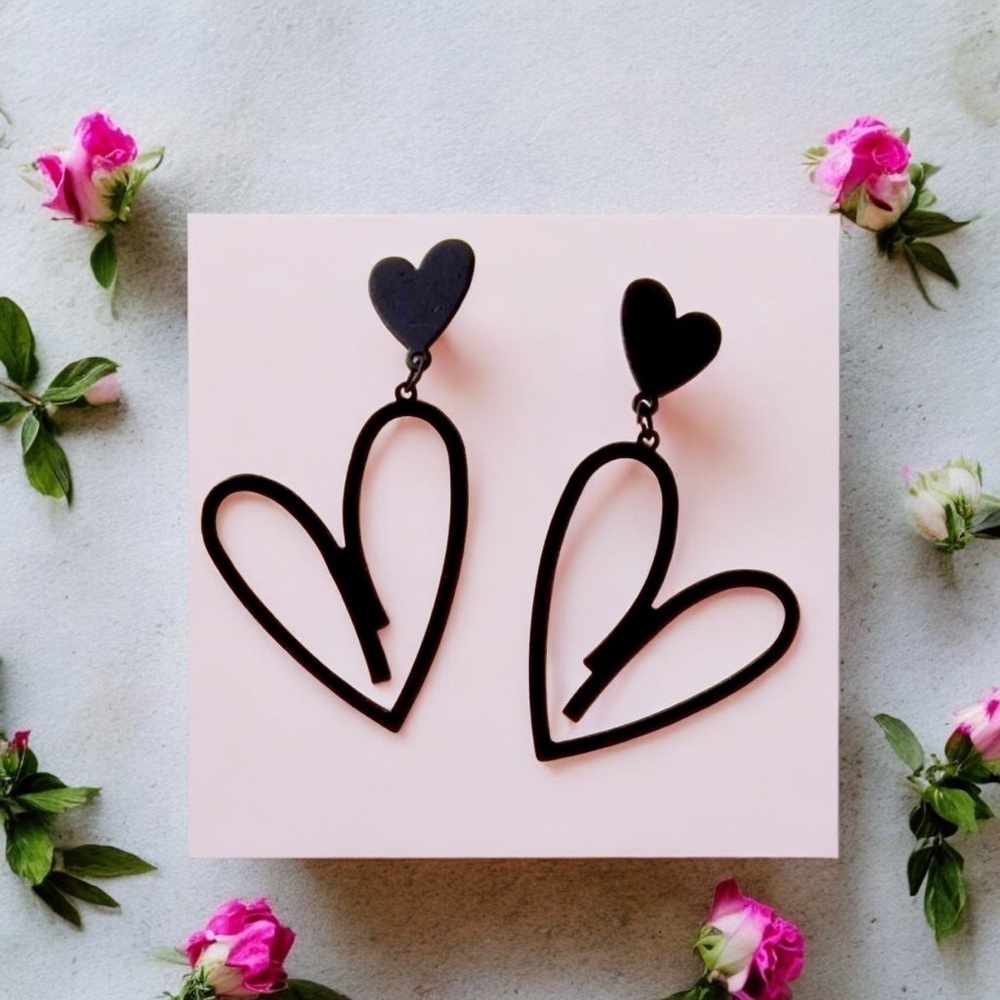 🖤heart earrings🖤​